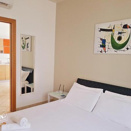 Colonna Rooms & Apartment ตรานิ ภายนอก รูปภาพ