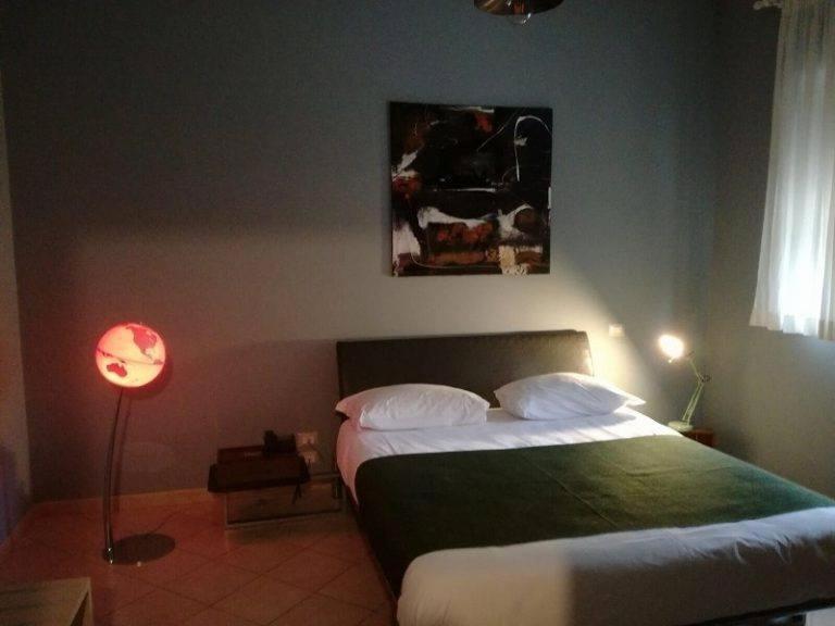 Colonna Rooms & Apartment ตรานิ ภายนอก รูปภาพ