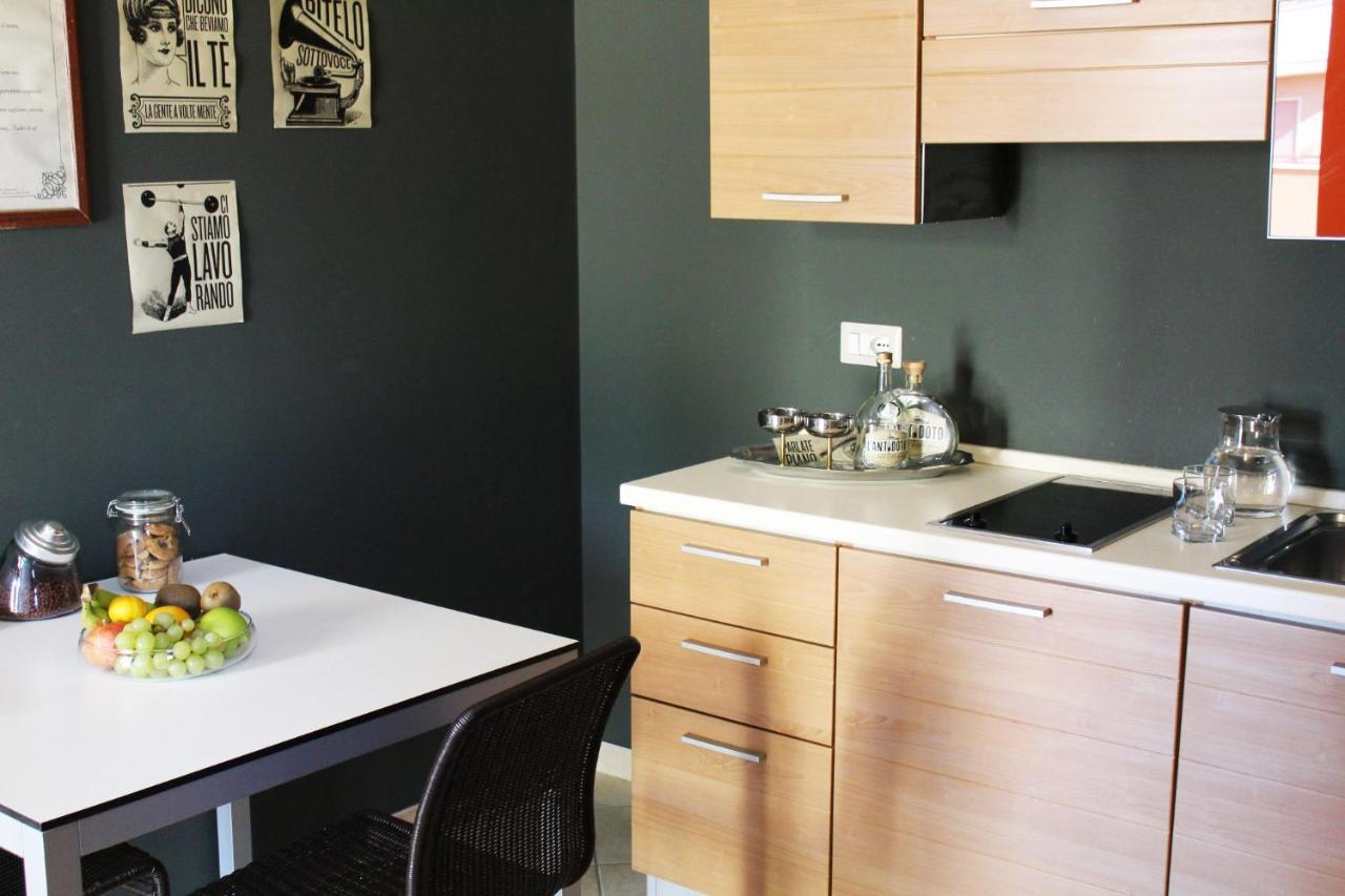 Colonna Rooms & Apartment ตรานิ ภายนอก รูปภาพ